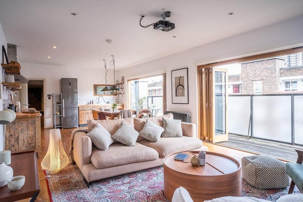 Penthouse At The Old Tea Factory Appartement Londen Buitenkant foto