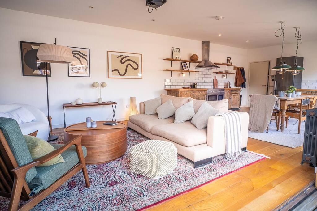 Penthouse At The Old Tea Factory Appartement Londen Buitenkant foto
