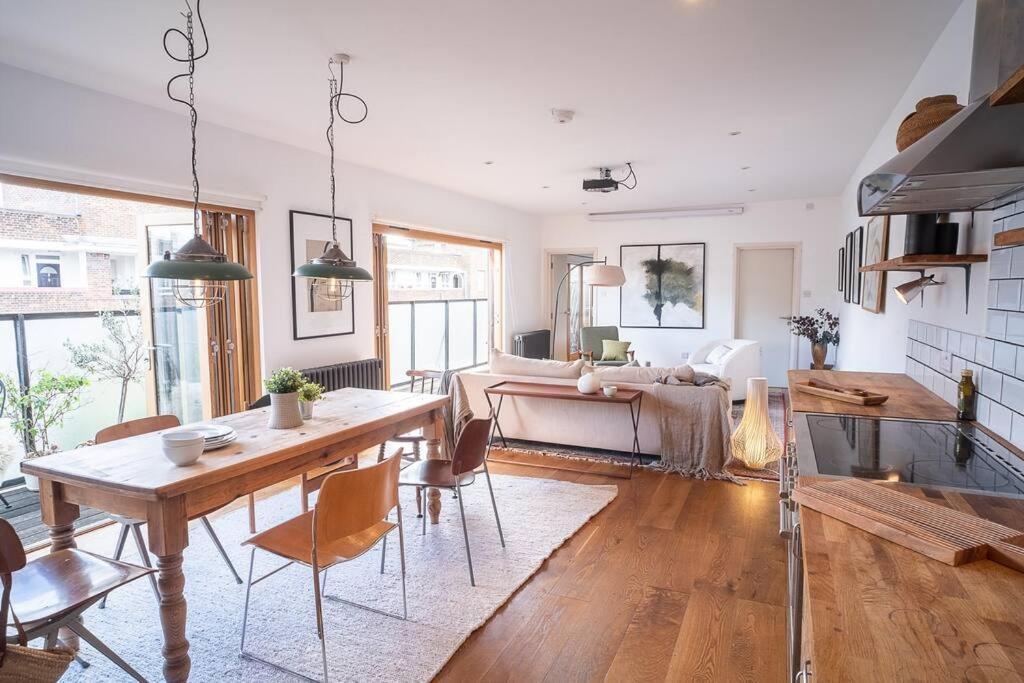 Penthouse At The Old Tea Factory Appartement Londen Buitenkant foto